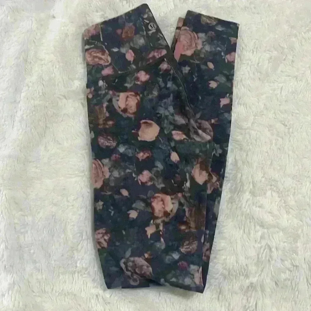 Lululemon leggings - Picture 2 of 10